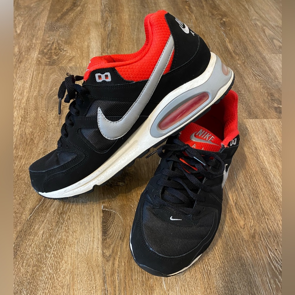 Men’s Nike air max tennis shoes size 13